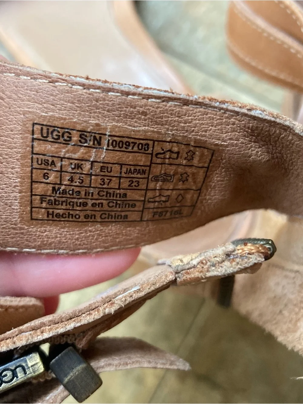 UGG char Womens Ankle-Strap Wedge Sandals -  Brown